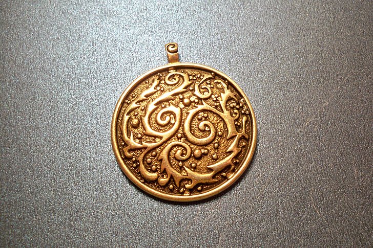 gold locket